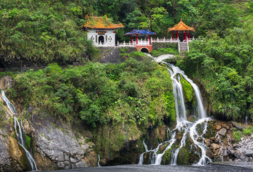 Changchun temple and waterfall at Taroko National Park