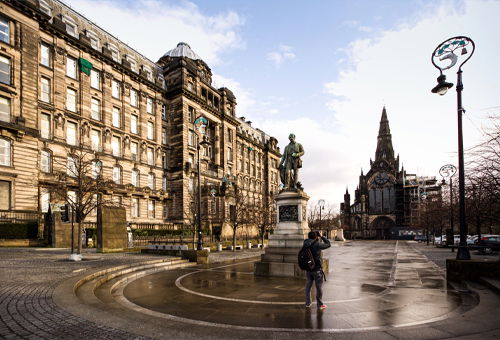 Stroll through Glasgow’s George Square