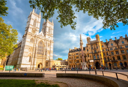  Visit the culturally rich Westminster Abbey