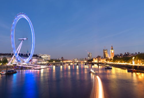 Enjoy an elegant dinner cruise on the Thames River